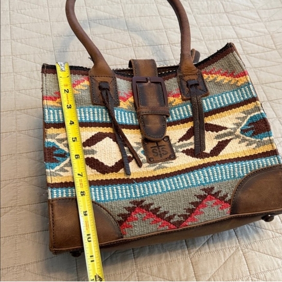 STS Ranchwear Multicolor Aztec Tote with Leather Trim - Picture 7 of 7